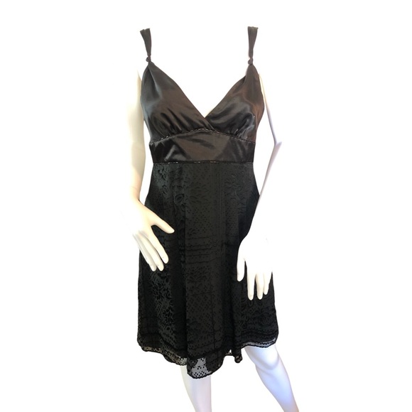 GUESS Black Slip Mini Dress Size 5 Floral‎ Baby Doll Cocktail Vampire Whimsigoth - Picture 1 of 14